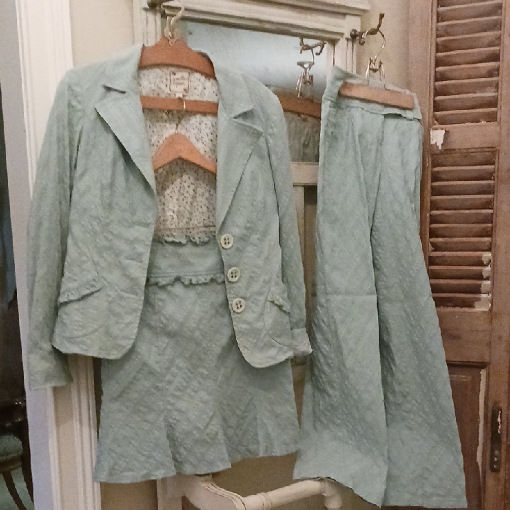 Nanette Lepore Adorable Aqua Suit; Jacket, Skirt, Flared Pant